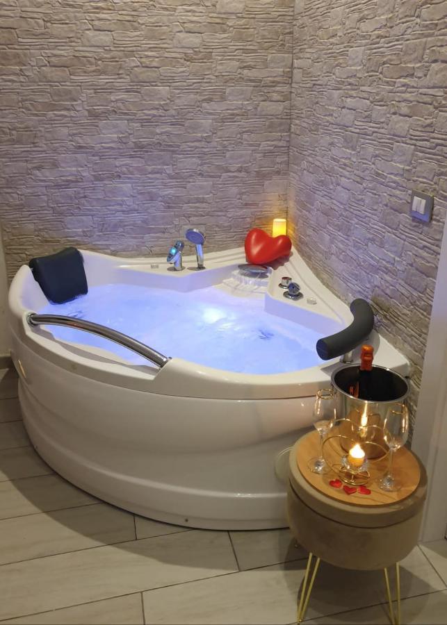 فيلا Momenti E Wellness سيراكوزا المظهر الخارجي الصورة